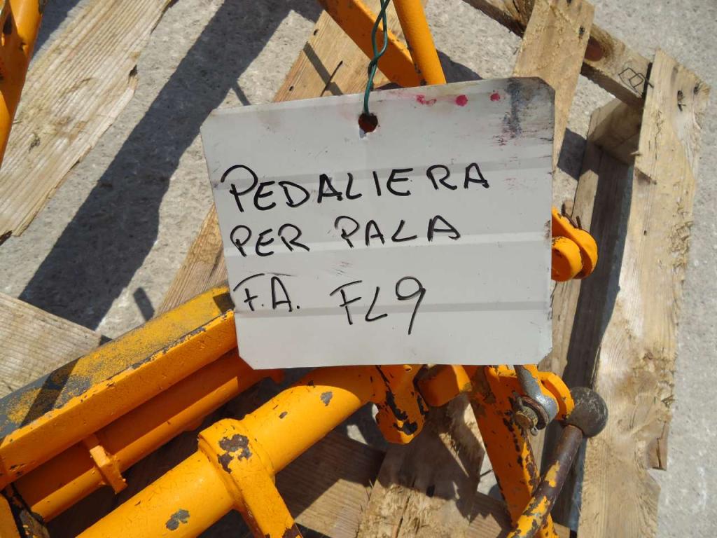 Pedaliera per Fiat Allis FL9 Foto 2