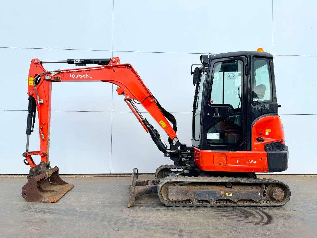 Kubota KX037-4 - Hammer Lines / Quick Coupler Foto 1
