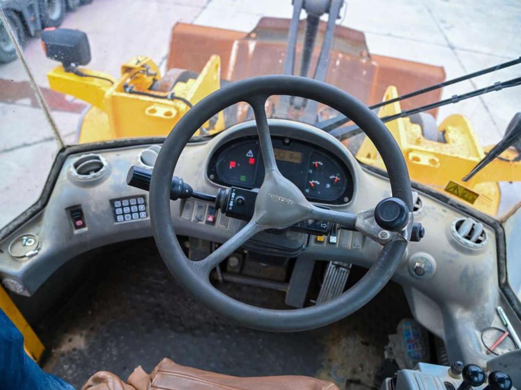 Volvo L110E Foto 18