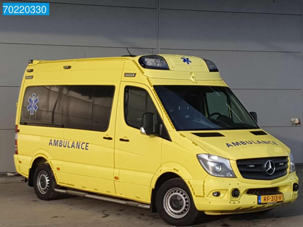 Mercedes Sprinter 319 CDI Automaat Euro6 Complete NL Ambulance Brancard Ziekenwagen Rettungswagen Krankenwag Foto 3