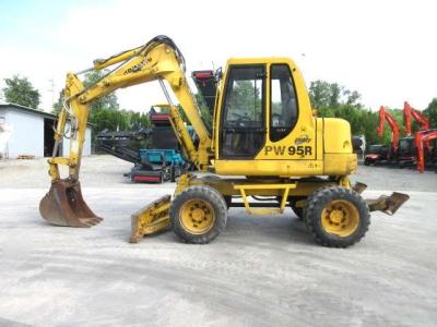 Komatsu PW95-R in vendita da Oricom Srl