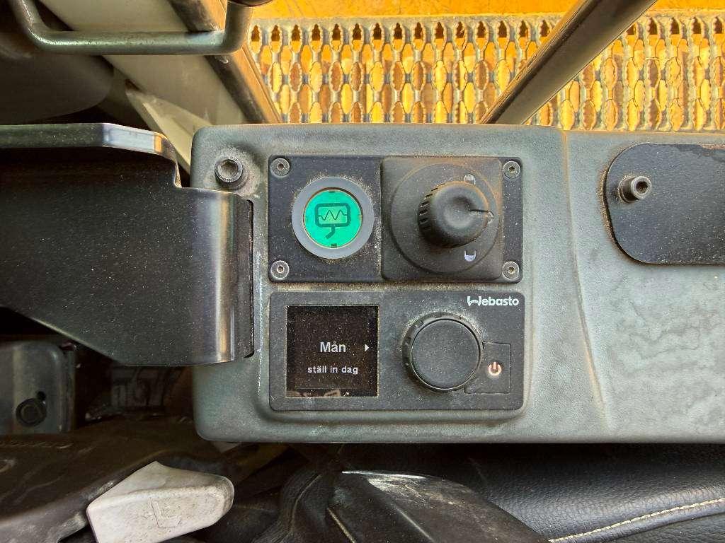 Liebherr R930 LC V - FULL SPEC / OilQuick / Joystick Ride Foto 14