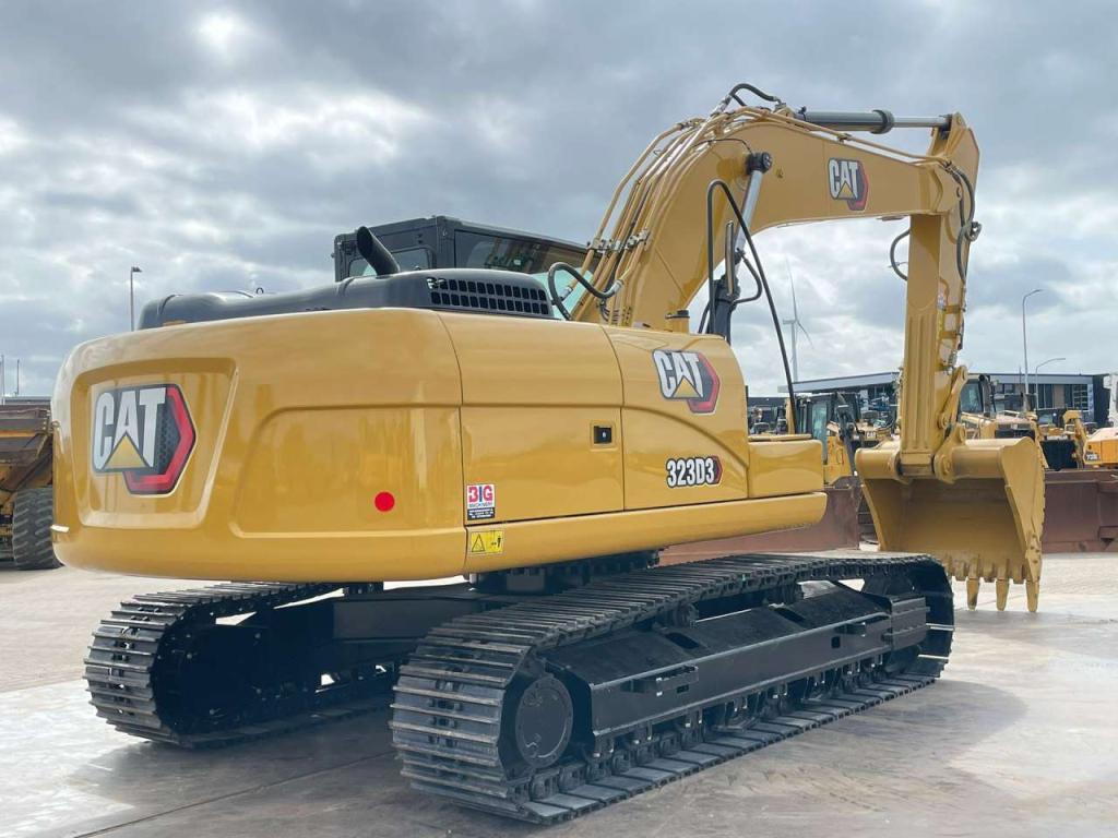 Caterpillar 323D3 Foto 5