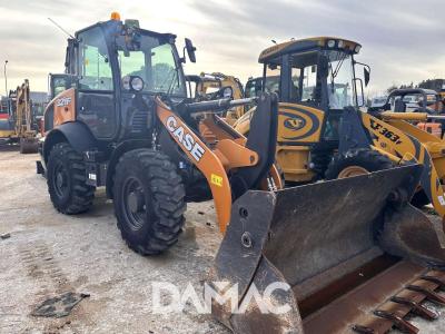 Case 321F in vendita da DAMAC