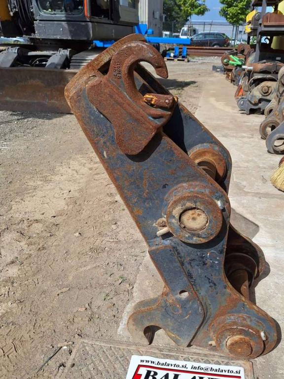 S1 for 20-25 ton excavators Attacco rapido idraulico Foto 1