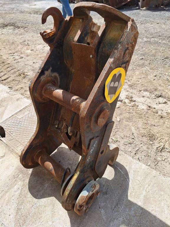 S1 for 20-25 ton excavators Attacco rapido idraulico Foto 3