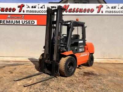 Toyota 7FD 40 in vendita da Massucco T. Srl