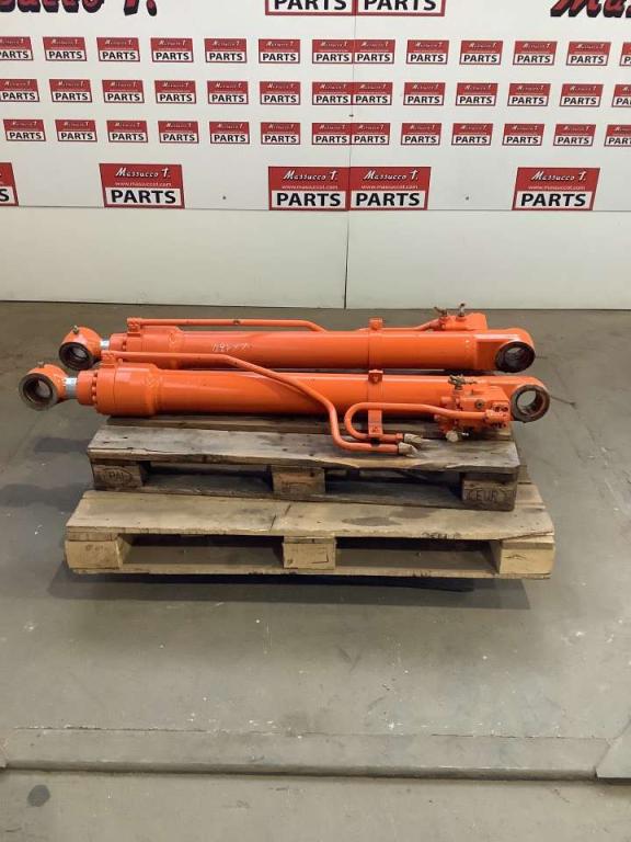 Pistone sollevamento per Hitachi ZX130 Foto 1