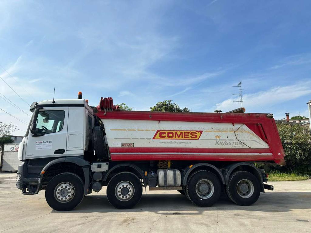 Mercedes-Benz Arocs 4151 Foto 4