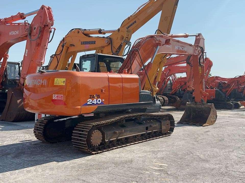 Hitachi ZX240N-3 Foto 20