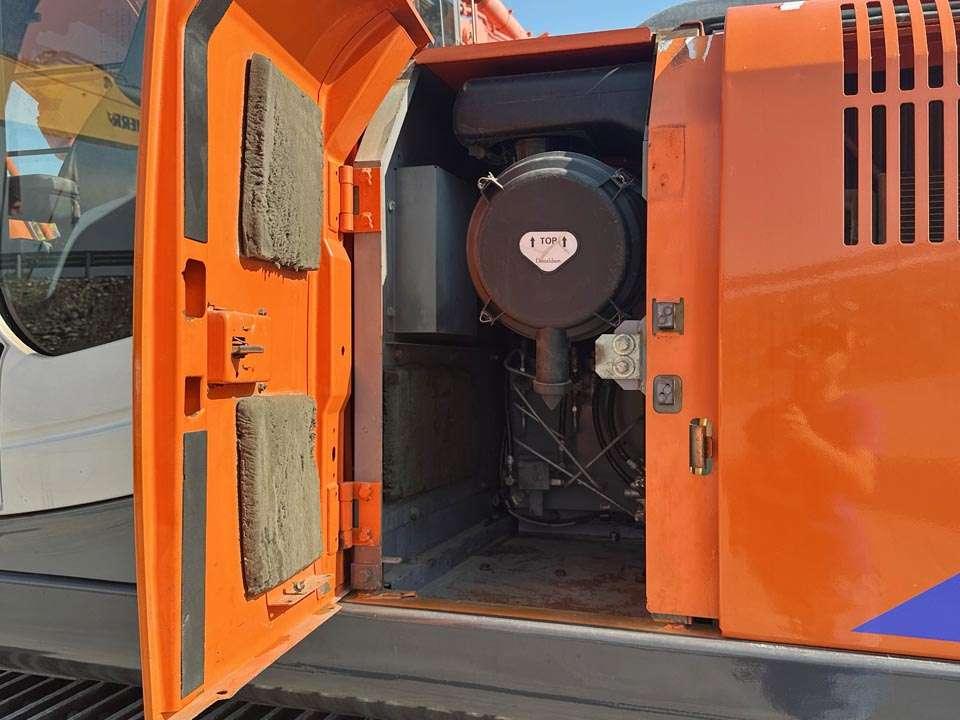 Hitachi ZX240N-3 Foto 9