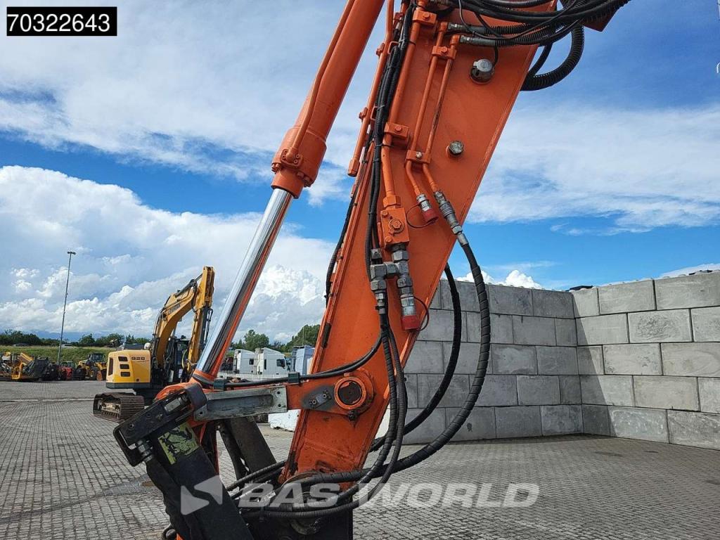 Hitachi ZX140W -5B Foto 10