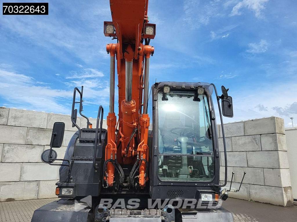 Hitachi ZX140W -5B Foto 8