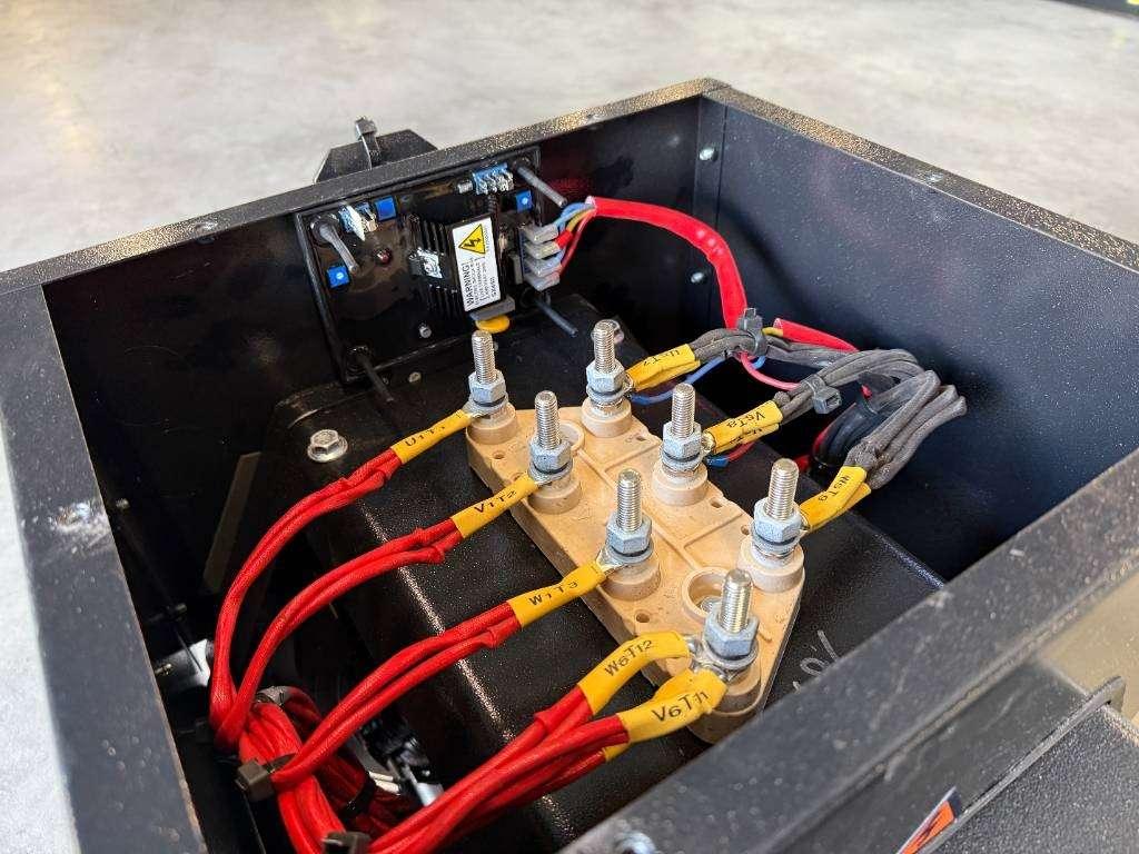 DPX CJ224E - 60 kVA Alternator - DPX-33904 Gruppo elettrogeno Foto 6