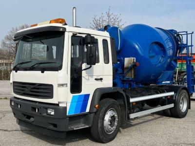 Volvo FL6 4X2 in vendita da Massucco T. Srl
