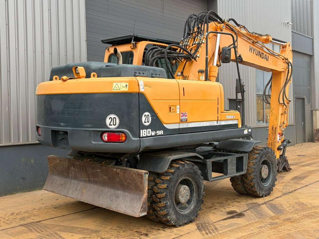 Hyundai Robex 180W-9A Foto 5