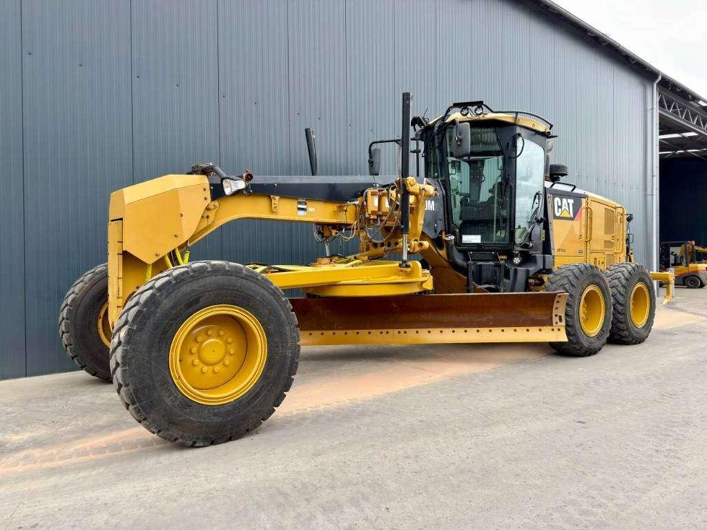 Caterpillar 140M2 Foto 1