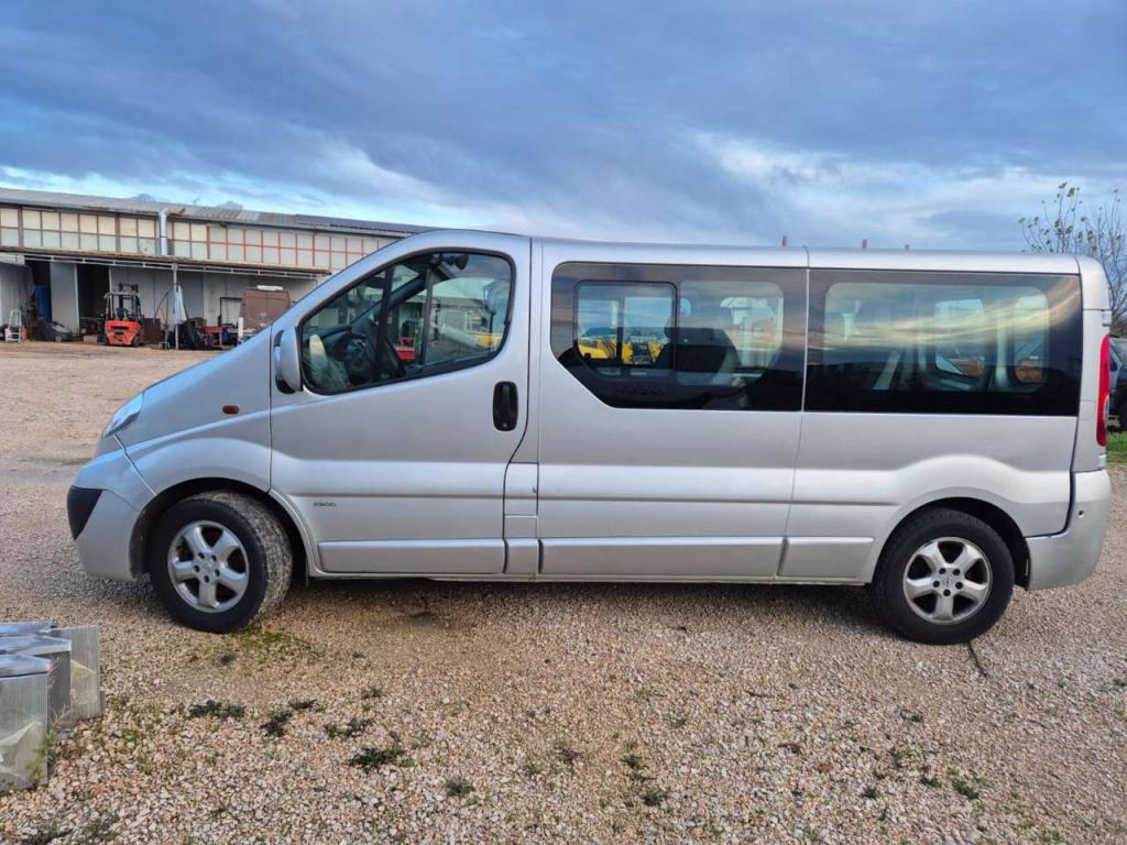 Opel VIVARO Foto 2