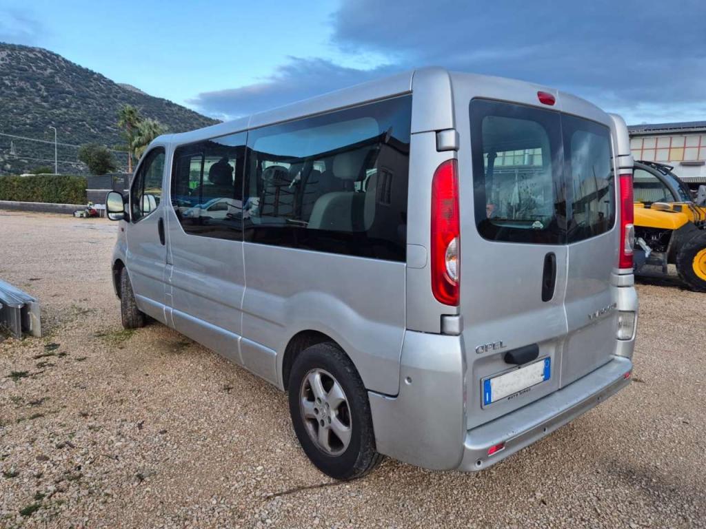 Opel VIVARO Foto 5
