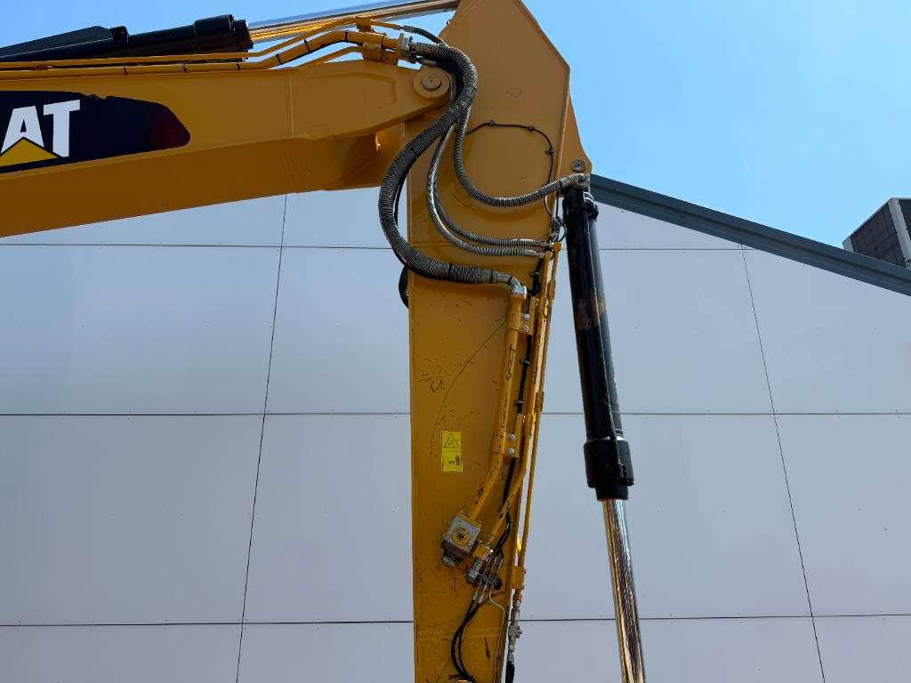 Caterpillar 320FL - New Bucket / Hammer Lines / Camera Foto 15