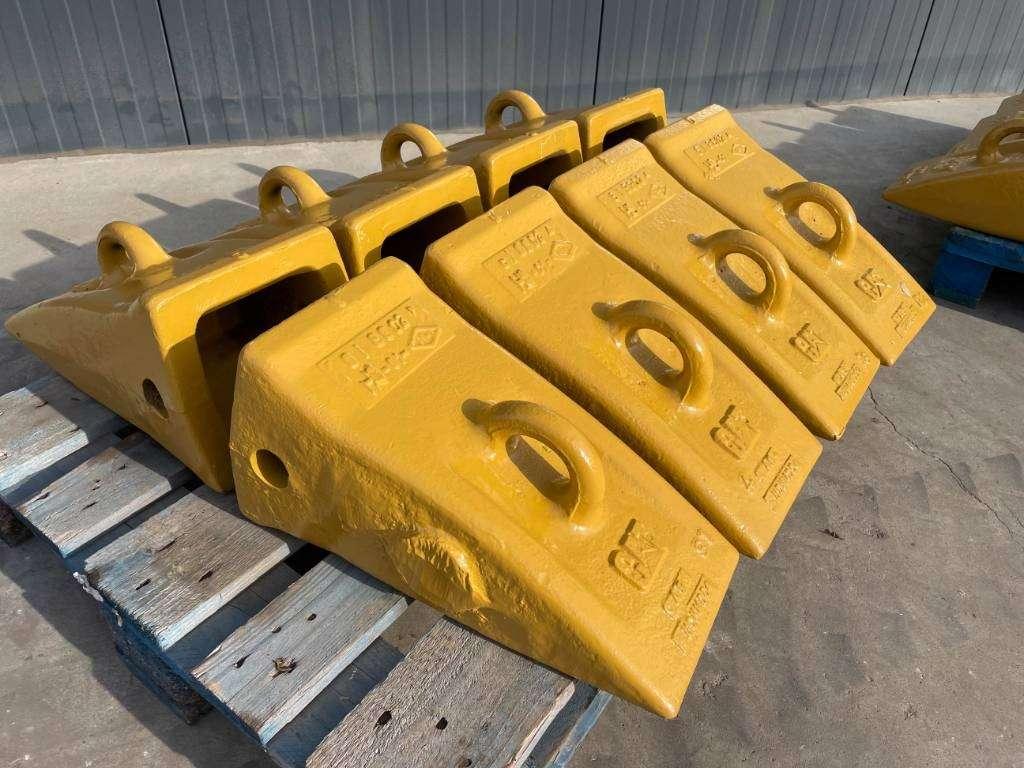 Caterpillar 365 / 374 / 385 / 390 Tips Foto 3