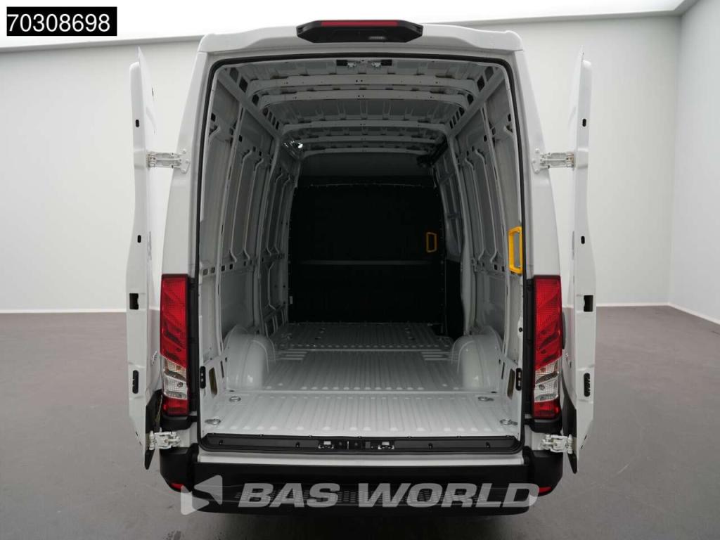 Iveco Daily 35S18 3.0L Automaat L2H2 180PK ACC Airco Cruise Camera Parkeersensoren CarPlay Stoelverwarmin Foto 8