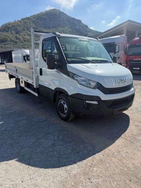 Iveco Daily 35C15 Foto 2
