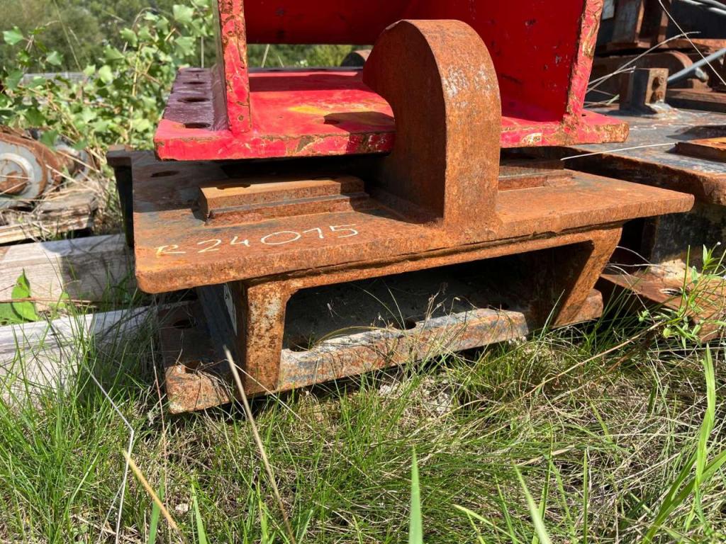 S2 for 25-32 ton excavators Attachment plate Foto 3
