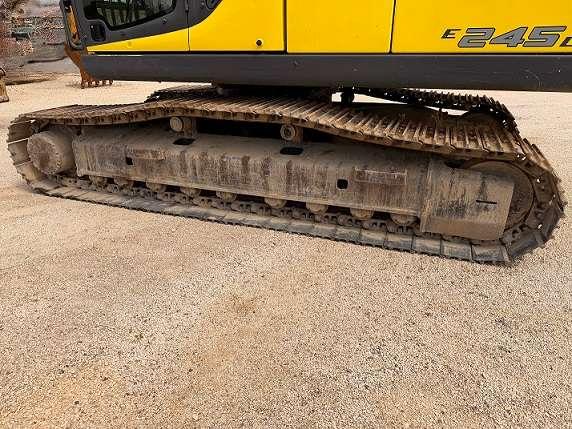 New Holland E245C Foto 14