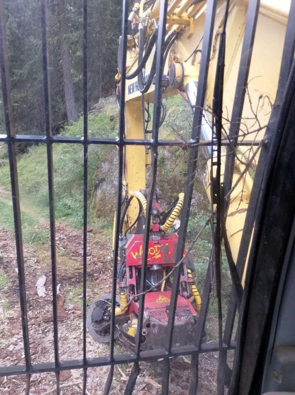 New Holland E245B Foto 12