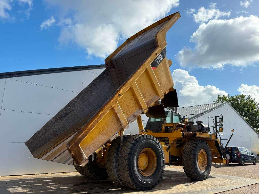 Caterpillar 775F - German Machine / Auto Greasing Foto 18