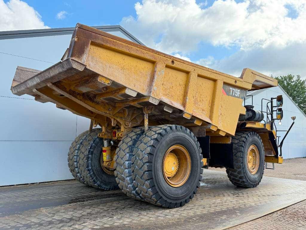 Caterpillar 775F - German Machine / Auto Greasing Foto 5