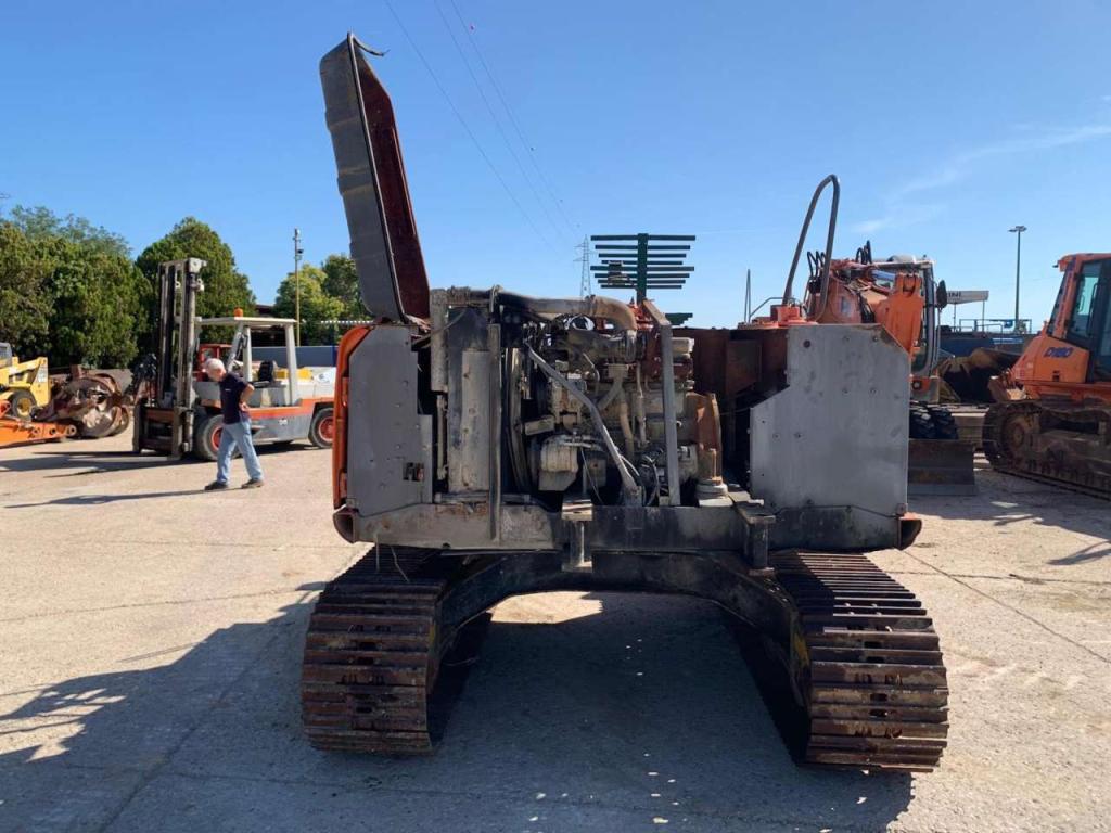 Hitachi ZX130 Foto 4