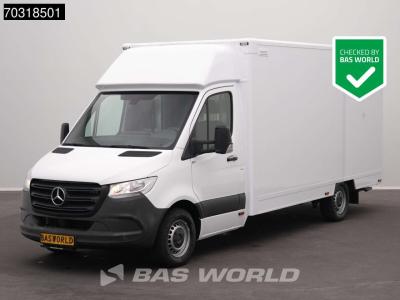 Mercedes-Benz Sprinter 315 CDI Automaat 150PK Bakwagen Airco Camera MBUX CarPlay Euro6 Meubelbak Koffer Verkoopwa in vendita da BAS World B.V.