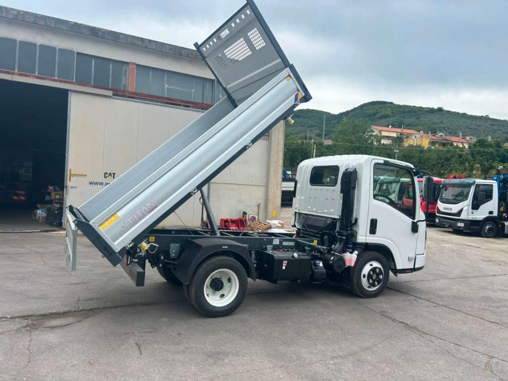 Isuzu M27 NEW GENERATION Foto 16