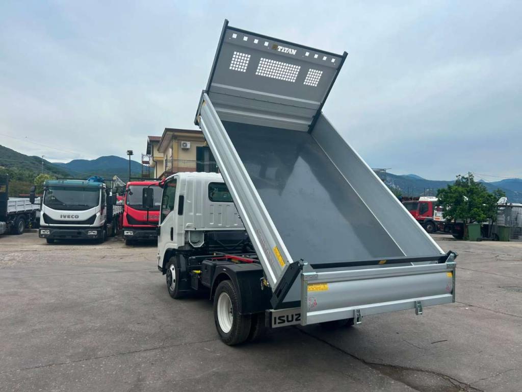 Isuzu M27 NEW GENERATION Foto 23