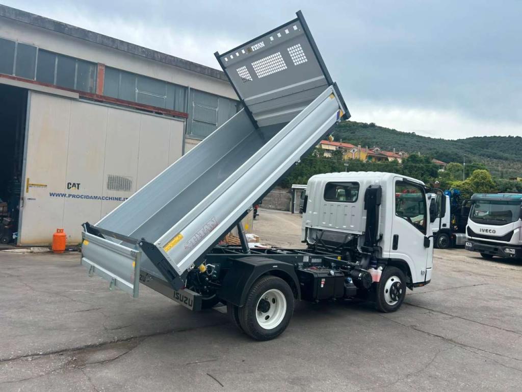 Isuzu M27 NEW GENERATION Foto 27