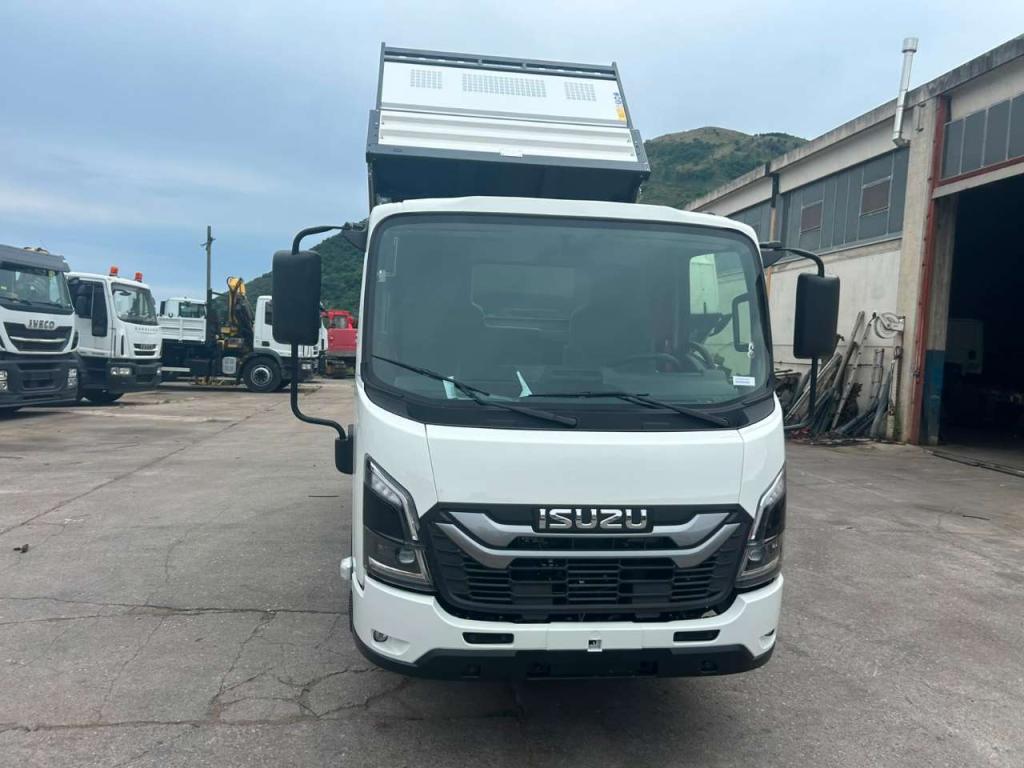 Isuzu M27 NEW GENERATION Foto 7