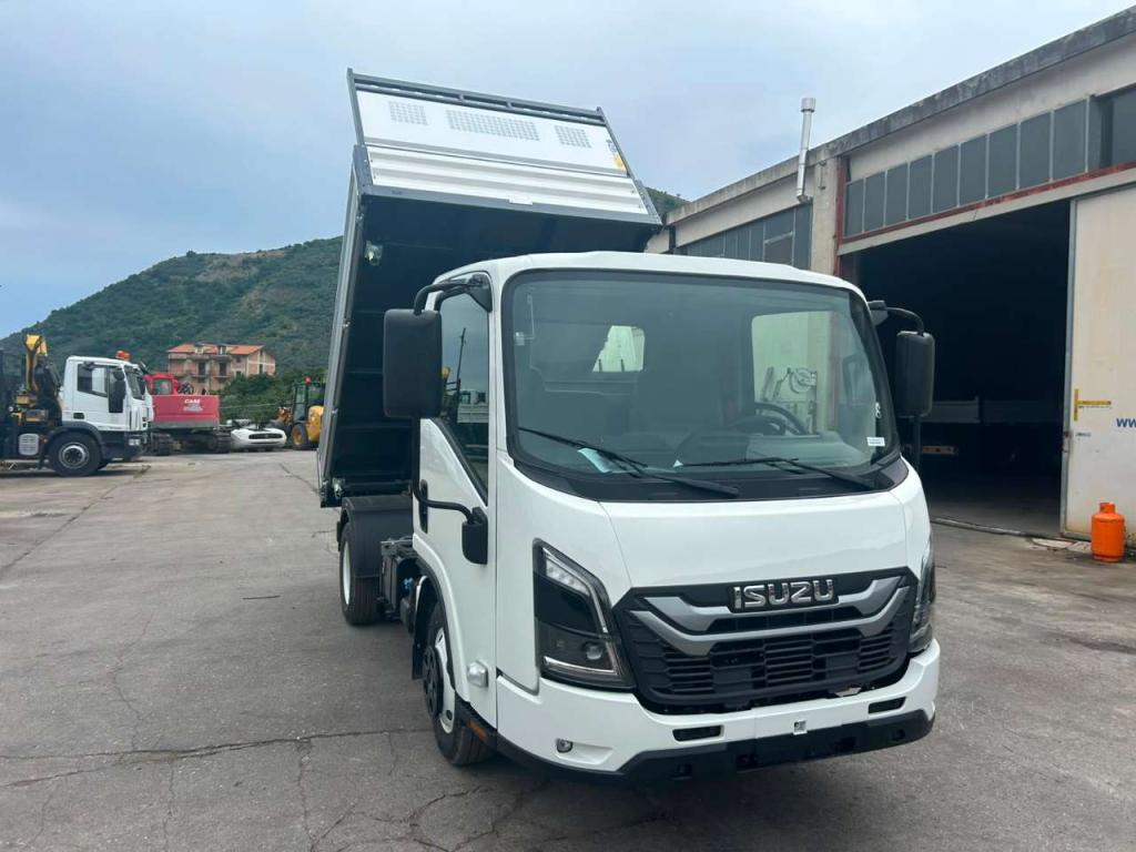 Isuzu M27 NEW GENERATION Foto 8