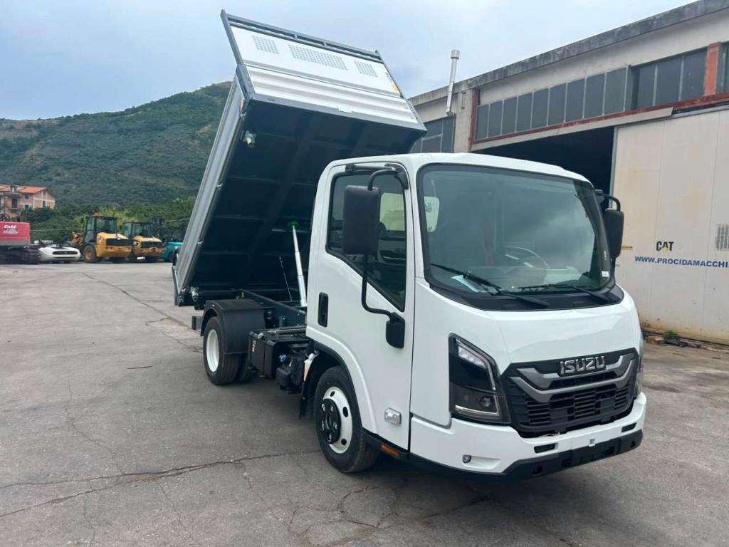 Isuzu M27 NEW GENERATION Foto 9