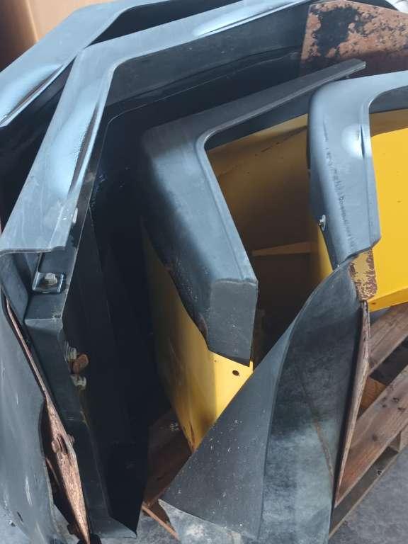 Parafango per Komatsu WA 380-6 Foto 3