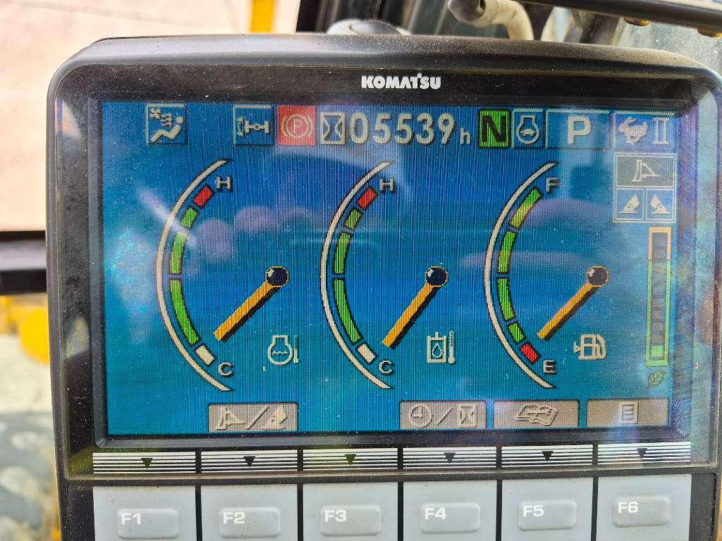 Komatsu PW 118 MR-8 Foto 11