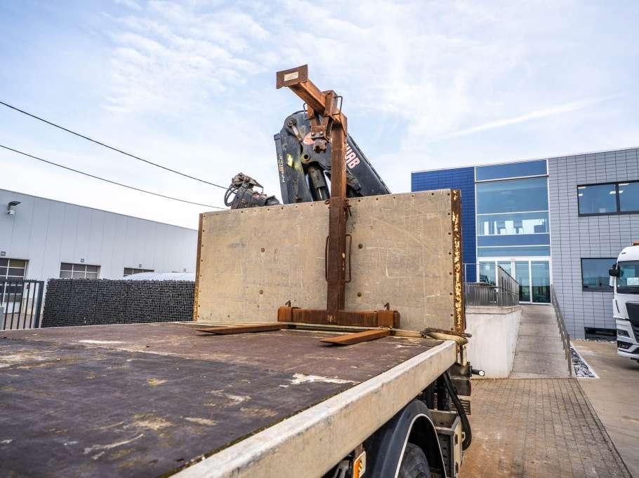 Renault C 430 -6X4 + HIAB 14T/m/3ext. Foto 11