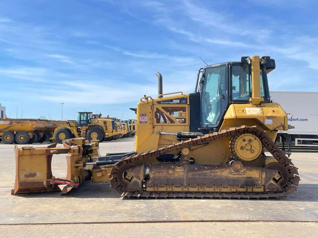 Caterpillar D6N LGP Foto 1