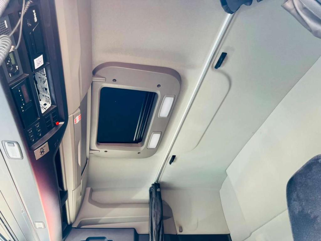 Man TGX 26.470 Foto 17