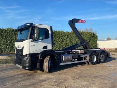Iveco X-WAY AD280X48 NUOVO SCARRABILE PASSO 4500 in vendita da Aurora Srl