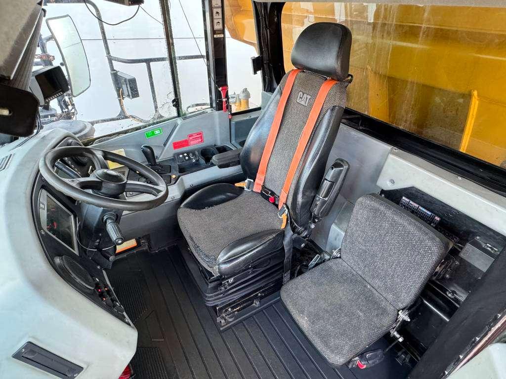 Caterpillar 772G - Automatic Greasing / Body Heating Foto 8
