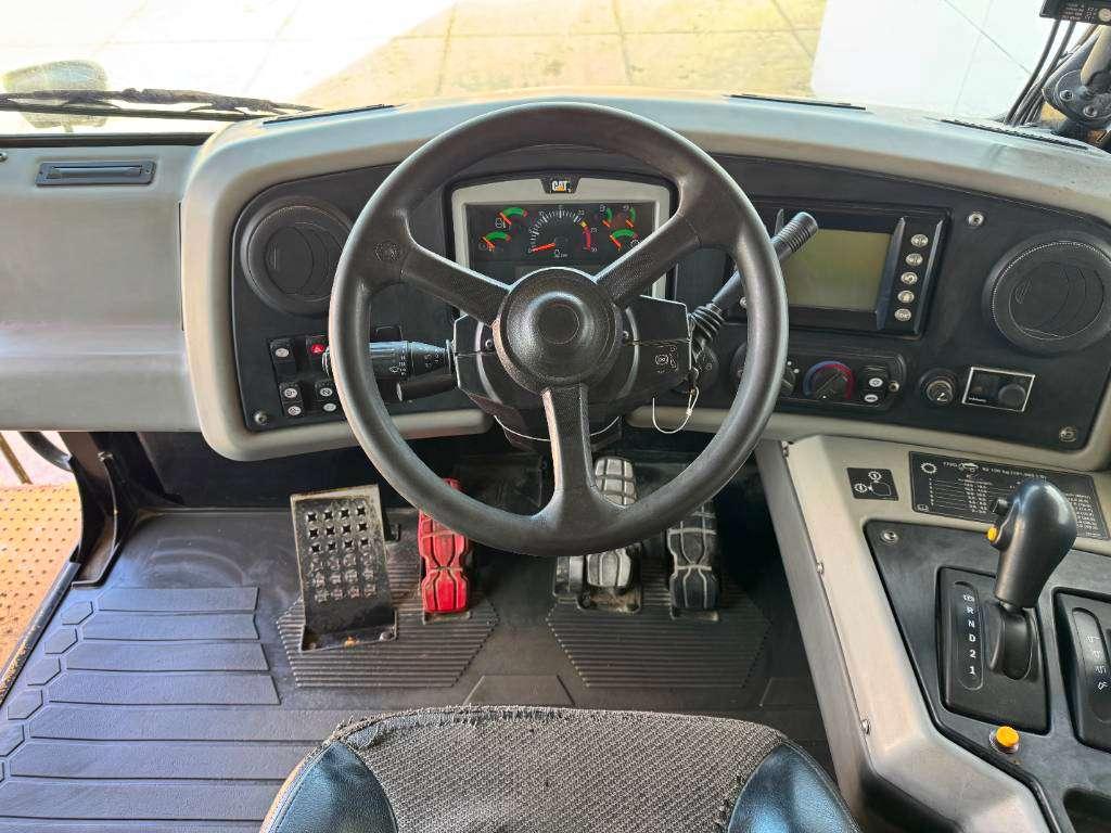 Caterpillar 772G - Automatic Greasing / Body Heating Foto 9