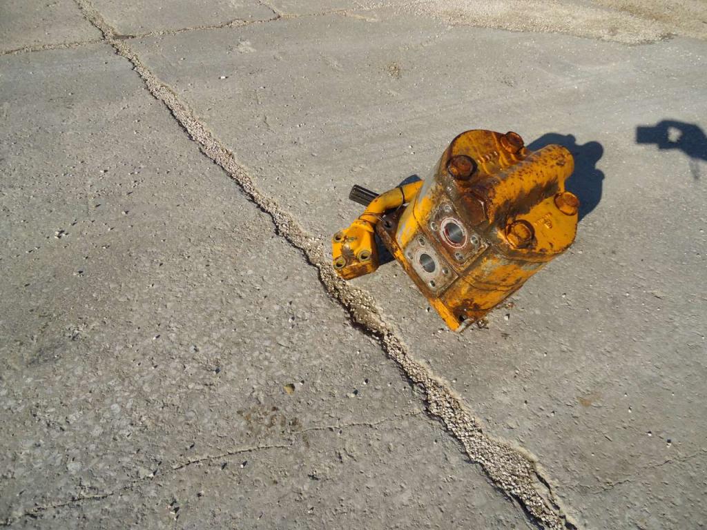 Pompa idraulica per Fiat Allis FL10C Foto 3