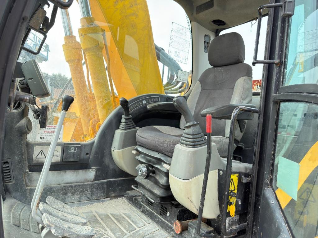 JCB JZ 140 Foto 5